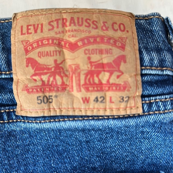 NWT 505 Levi’s Relaxed Fit Jean 42x32 - Picture 4 of 14